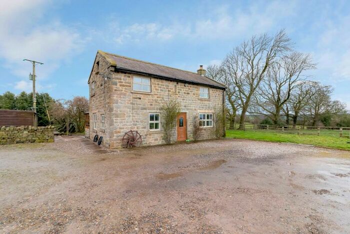 3 Bedroom Detached House For Sale In Skipton Road, Felliscliffe, Harrogate, HG3