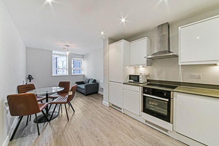 1 Bedroom Flat To Rent In Arodene House, Perth Road, Ilford, IG2