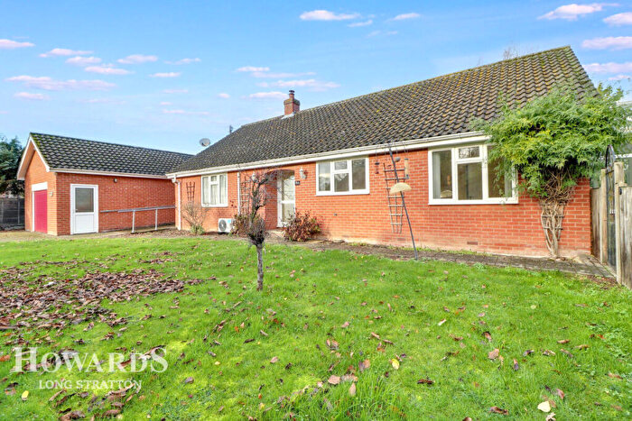 4 Bedroom Detached Bungalow For Sale In Station Road, Great Moulton, NR15