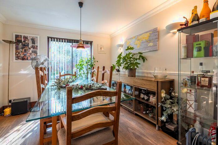 5 Bedroom Detached House For Sale In Langton Drive, Two Mile Ash, Milton Keynes, MK8