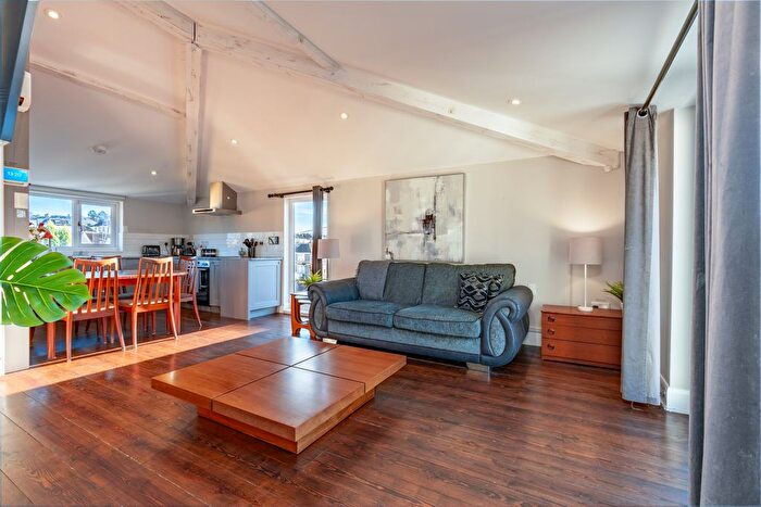 2 Bedroom Flat To Rent In Gloucester Road, Bristol, BS7