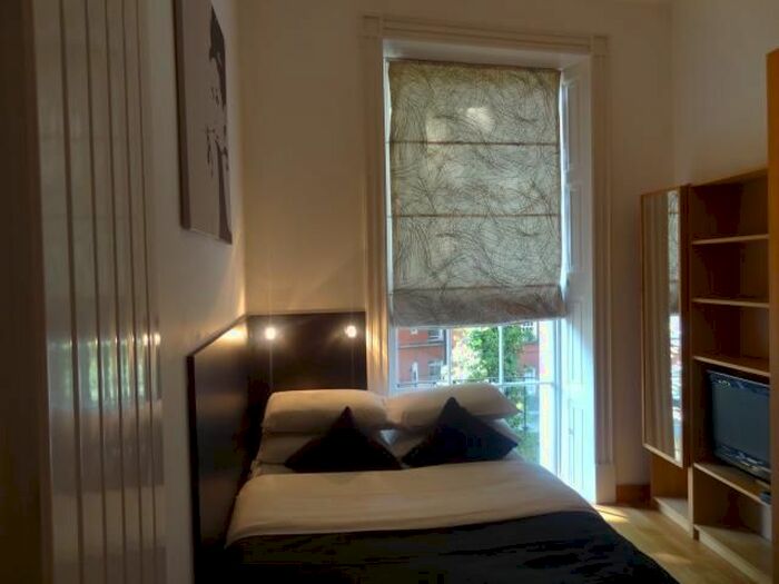 Studio To Rent In Cartwright Gardens, Bloomsbury, London, WC1H