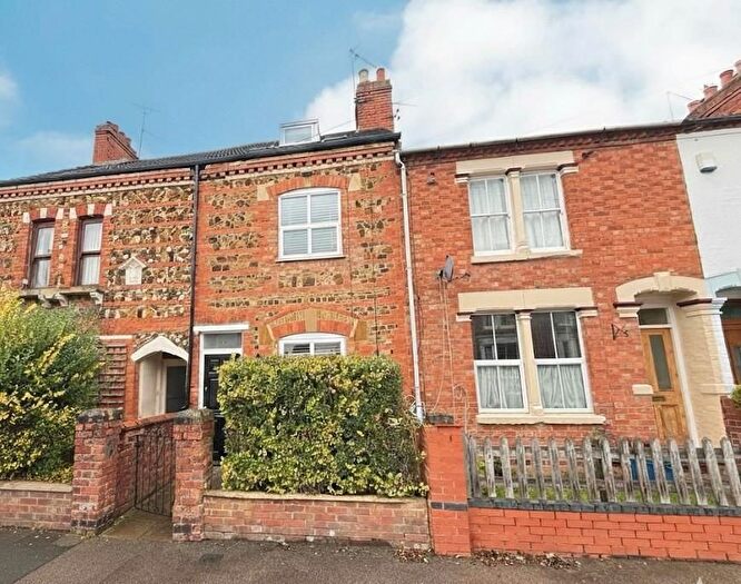 3 Bedroom Terraced House For Sale In Byron Street, Northampton, NN2