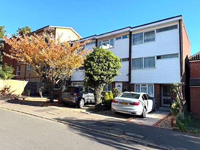 4 Bedroom Town House For Sale In Sidmouth Avenue Off London Raod, Isleworth, TW7
