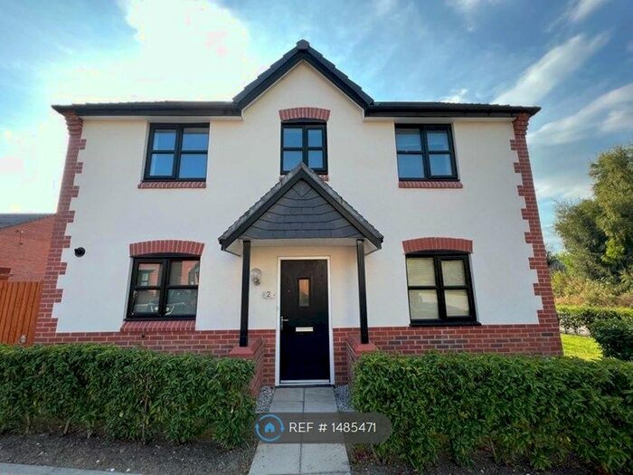 3 Bedroom Detached House To Rent In Beret Close, Stockport, SK3
