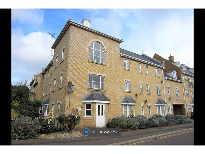 2 Bedroom Flat To Rent In New Writtle Street, Chelmsford, CM2
