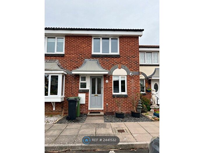 2 Bedroom Terraced House To Rent In Riverhead Close, Southsea, PO4