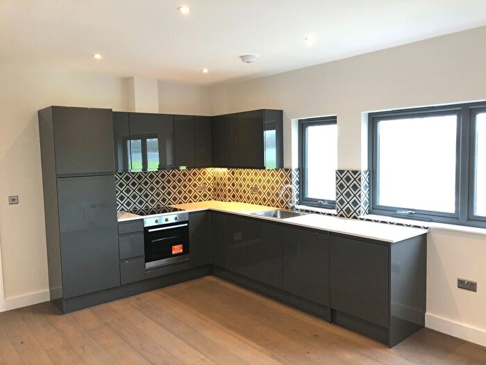 1 Bedroom Flat To Rent In Molly Millars Lane, Wokingham, RG41