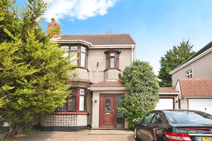 4 Bedroom Semi-Detached House For Sale In Hart Road, Benfleet, Essex, SS7