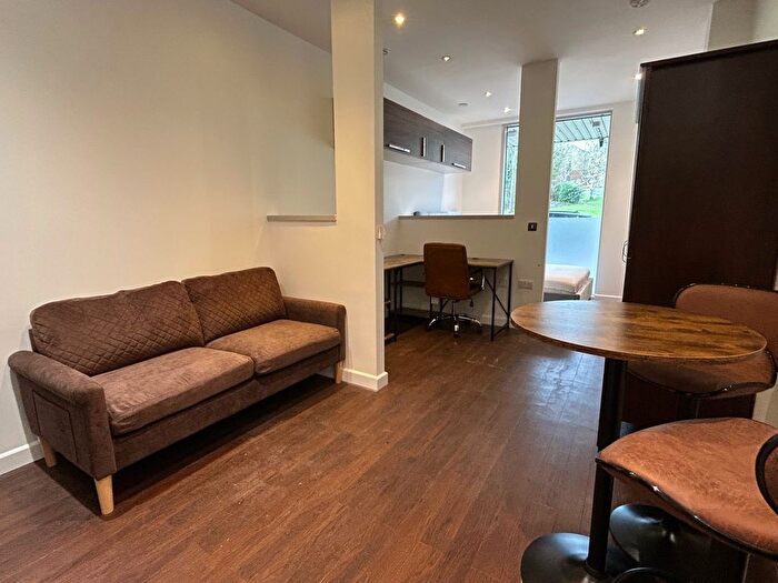 1 Bedroom Studio To Rent In Guildford Park Road, Guildford, GU2