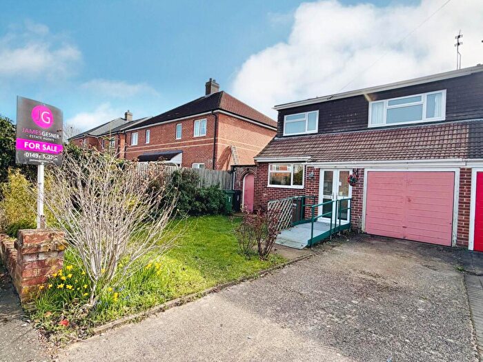 3 Bedroom Semi-Detached House For Sale In Brookside, Cholsey, OX10