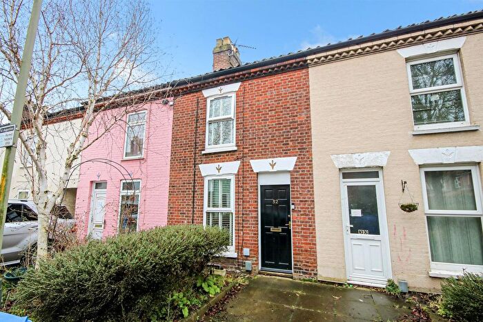 2 Bedroom Terraced House For Sale In Leonards Street, Norwich, NR3