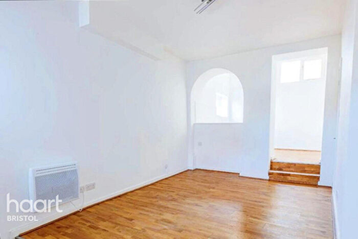 1 Bedroom Apartment To Rent In Cotham Place, Trelawney Road, Bristol, BS6