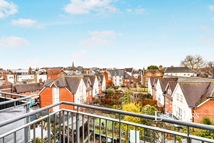 2 Bedroom Flat To Rent In The Forum, Lower Tanbridge Way, Horsham, RH12