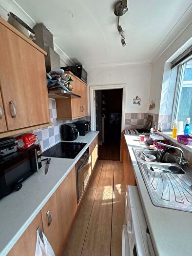 1 Bedroom Flat For Sale In Wellington Road, Gateshead, NE11