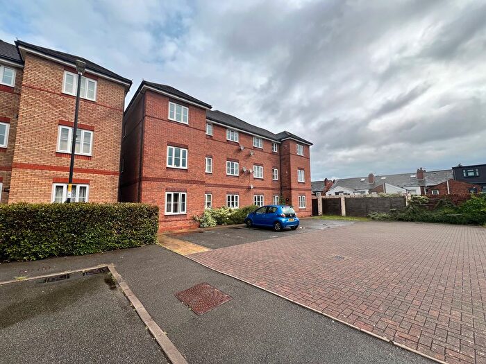 2 Bedroom Flat To Rent In Southmead Way, Walsall, WS2