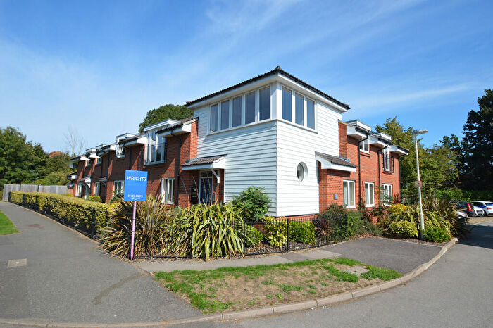 2 Bedroom Apartment To Rent In Moors Walk, Welwyn Garden City, AL7