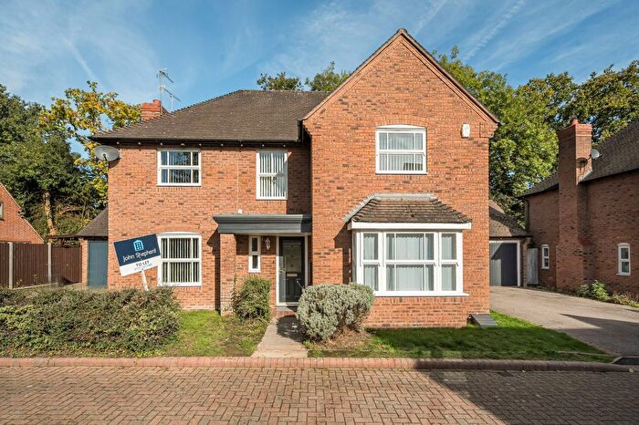 4 Bedroom Detached House To Rent In Round Close, Shirley, Solihull, West Midlands, B90