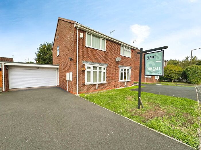 2 Bedroom Semi-Detached House For Sale In Leybourne Crescent, Pendeford, Wolverhampton, WV9