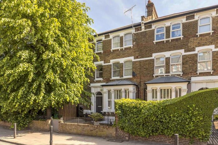 1 Bedroom Flat To Rent In Brecknock Road, Tufnell Park, N19