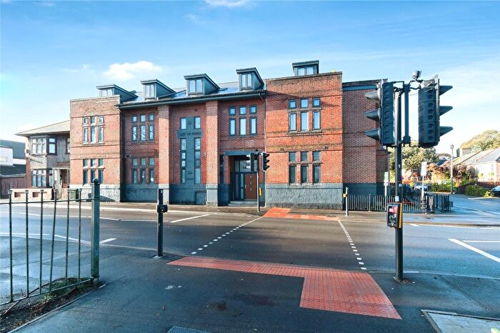 2 Bedroom Flat For Sale In Ashley Road, Bournemouth, Dorset, BH1