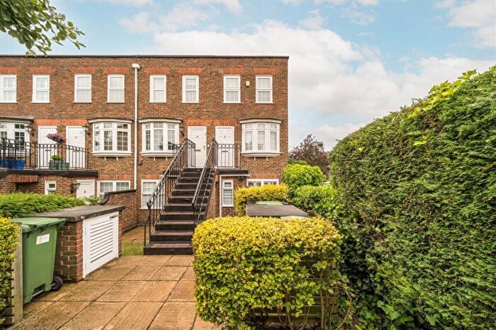 1 Bedroom Flat To Rent In Gainsborough Square, Bexleyheath, DA6