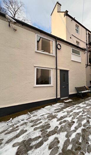1 Bedroom Apartment To Rent In Eastham Village Road, CH62
