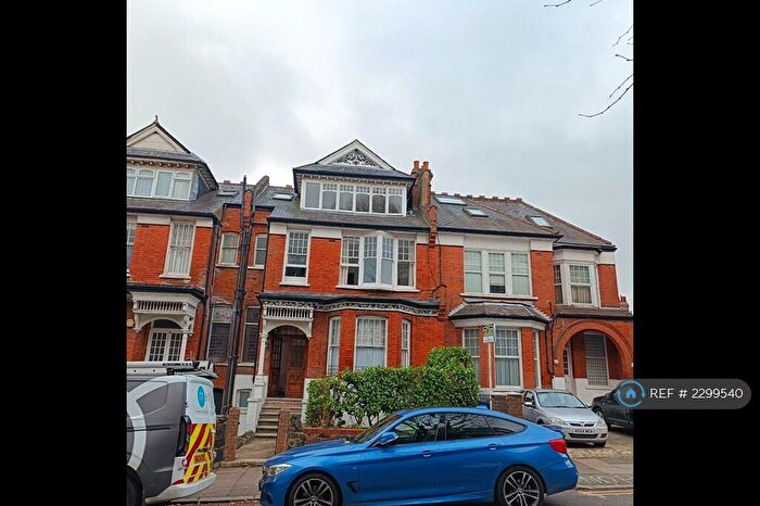 2 Bedroom Flat To Rent In Muswell Road, London, N10