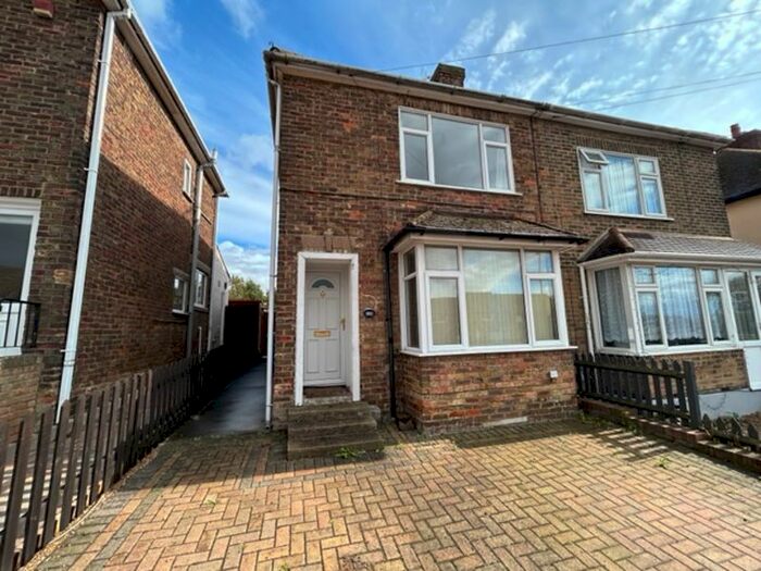 3 Bedroom Semi-Detached House To Rent In Barton Hill Drive, Minster On Sea, Sheerness, ME12