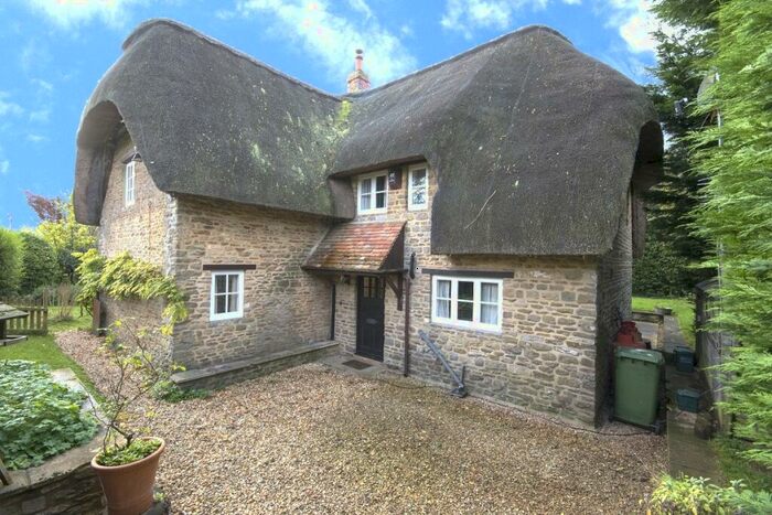 2 Bedroom Cottage To Rent In Church Road, Hinton Waldrist, SN7