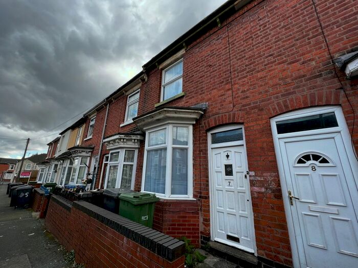 2 Bedroom Terraced House To Rent In Smestow Street, Fallings Park, Wolverhampton, WV10
