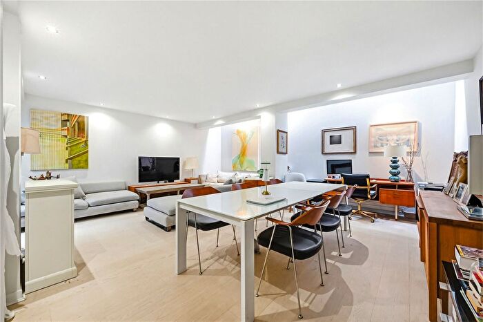 2 Bedroom Flat For Sale In Leinster Gardens, London, W2