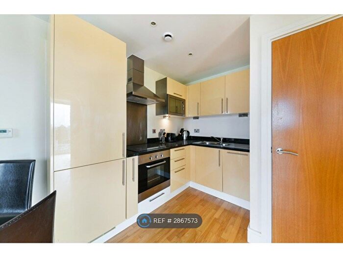 1 Bedroom Flat To Rent In Denison House, London, E14
