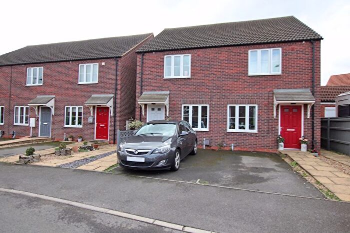 2 Bedroom Semi-detached House For Sale In Amberley Close, Scartho Park, DN33