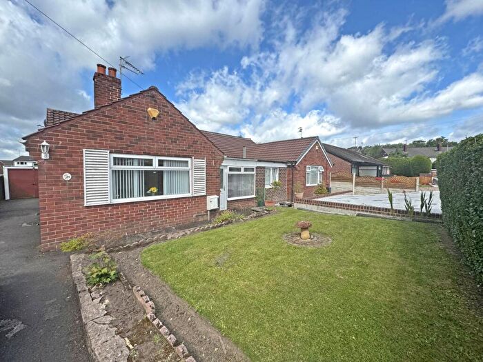 3 Bedroom Semi-Detached Bungalow For Sale In Windermere, Royton, Oldham, OL2