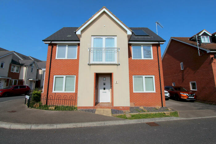 3 Bedroom Detached House To Rent In Carradine Crescent, Oxley Park, Milton Keynes, Buckinghamshire, MK4