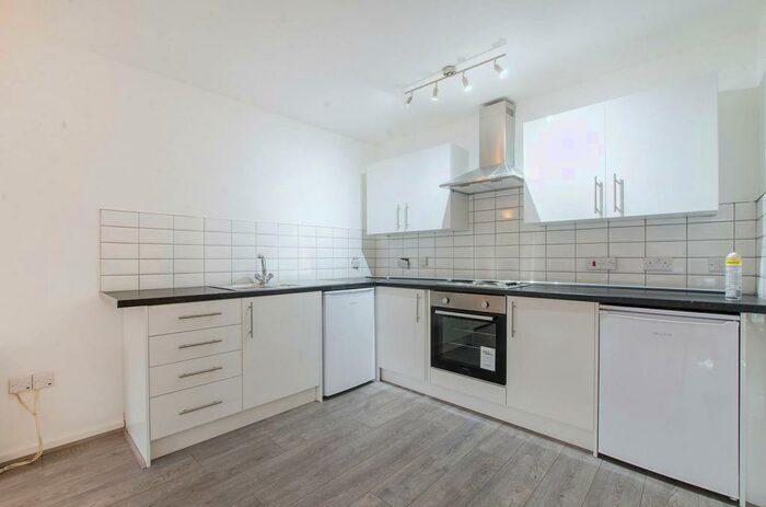 1 Bedroom Flat To Rent In Calderwood Street, Woolwich, London, SE18