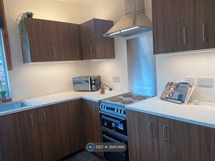 4 Bedroom Terraced House To Rent In Whitby Road, Manchester, M14