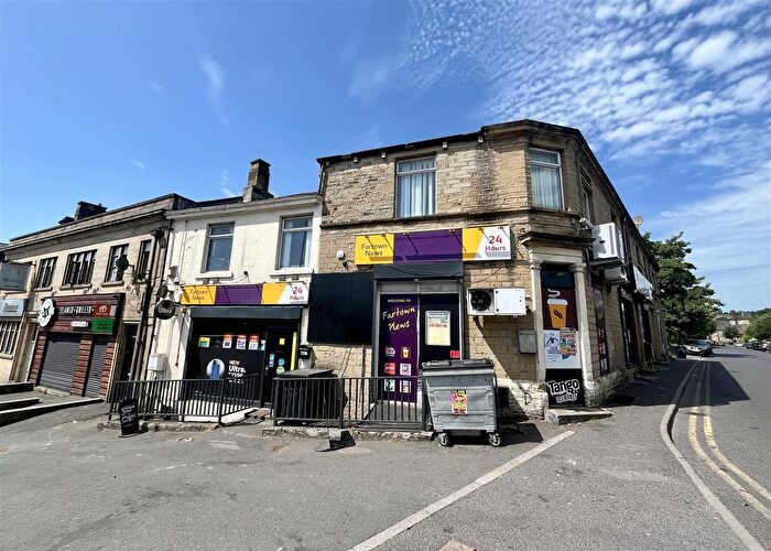 8 Bedroom Retail Premises For Sale In Bradford Road, Huddersfield, HD1
