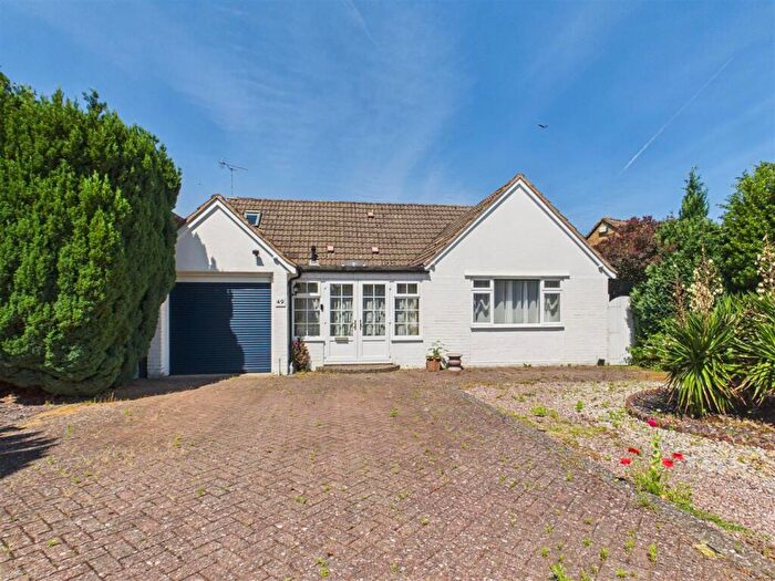 3 Bedroom Detached Bungalow For Sale In Dale Avenue, Stratford-Upon-Avon * Vacant & No Upward Chain *, CV37