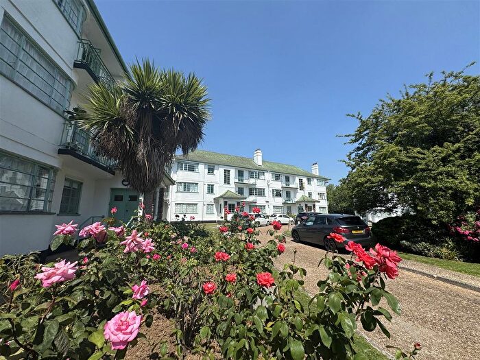 2 Bedroom Flat To Rent In Capel Gardens, Pinner, HA5