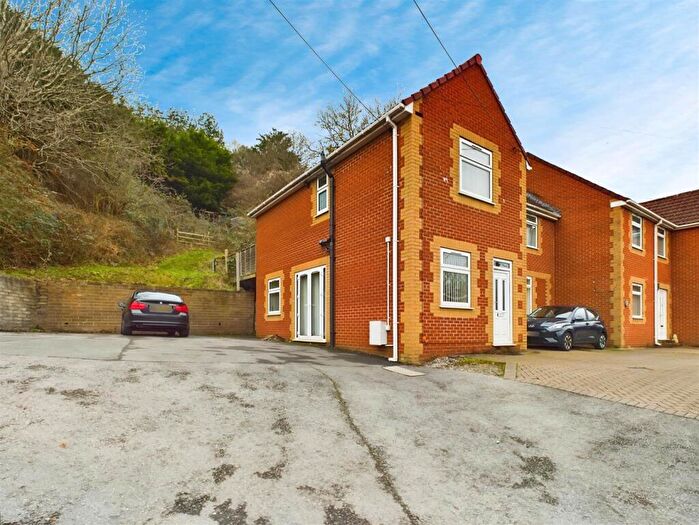 2 Bedroom House To Rent In Strawberry Crescent, St George, Bristol, BS5