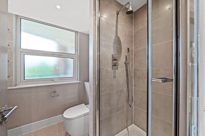 3 Bedroom Flat To Rent In St Johns Wood Park, St Johns Wood, NW8