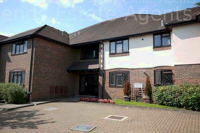 2 Bedroom Flat To Rent In Dene Road, Northwood, HA6