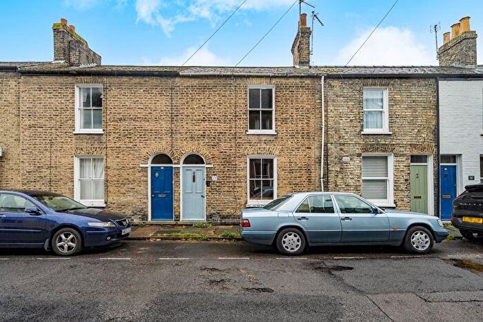 2 Bedroom Terraced House For Sale In Grafton Street, Cambridge, CB1