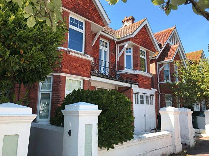 2 Bedroom Apartment To Rent In Carlisle Road, Hove, BN3