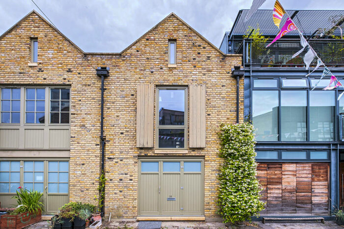 3 Bedroom Mews To Rent In Havelock Walk, Forest Hill, SE23
