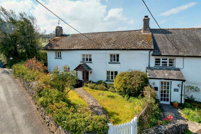 4 Bedroom Semi-Detached House For Sale In Christow, Exeter, EX6