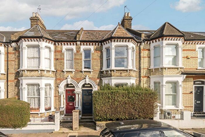 3 Bedroom Terraced House To Rent In Chestnut Grove, London, SW12