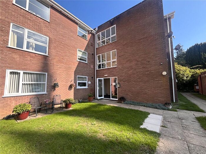 2 Bedroom Flat To Rent In Marlborough Street, Andover, Hampshire, SP10